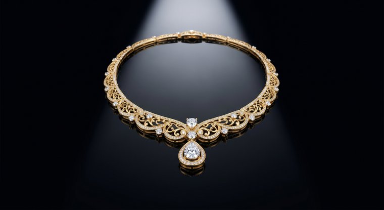 Sieraden productfotografie — voorbeeld 1, gemaakt met FashionPix